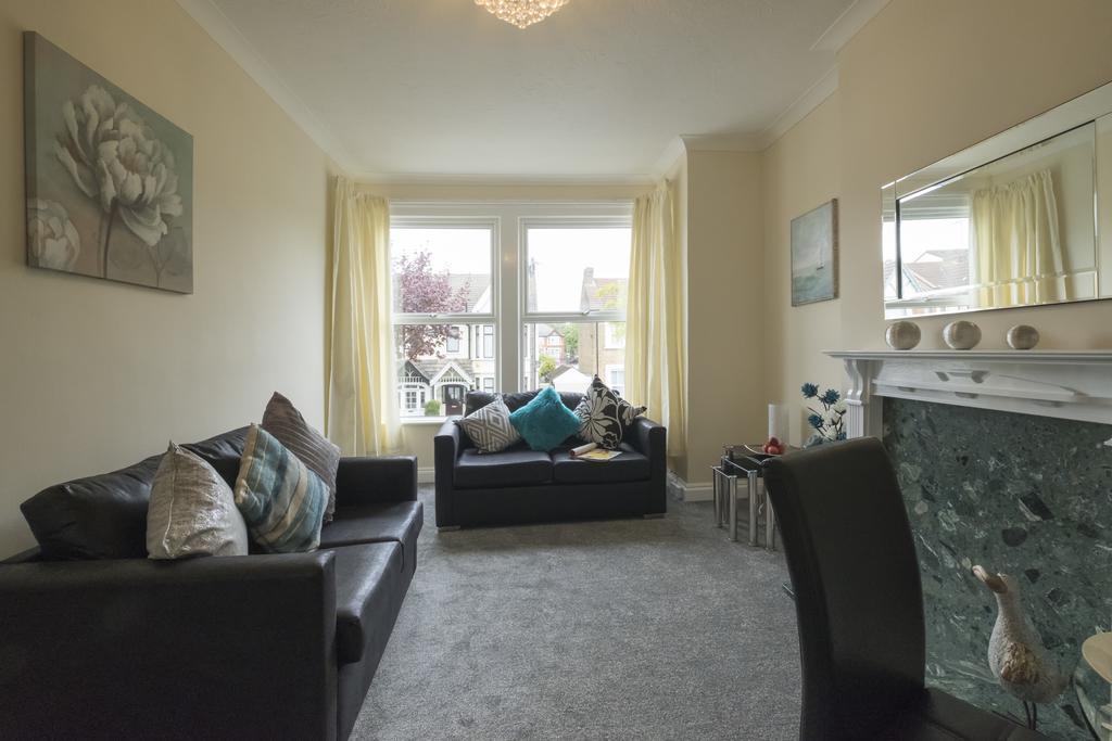 Seventy Eight Apartment Southend-on-Sea Exterior photo