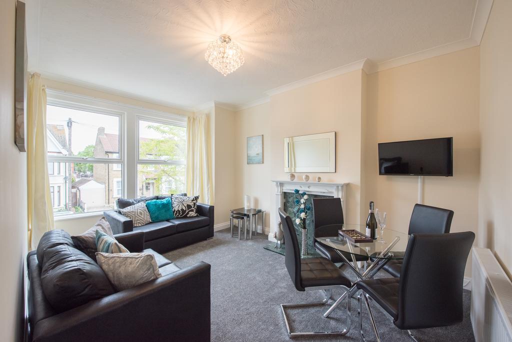 Seventy Eight Apartment Southend-on-Sea Exterior photo